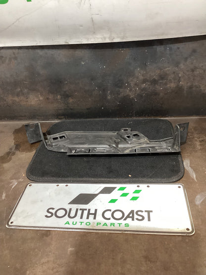 2011 Holden Commodore VE Left Front Bumper Bracket 92263445