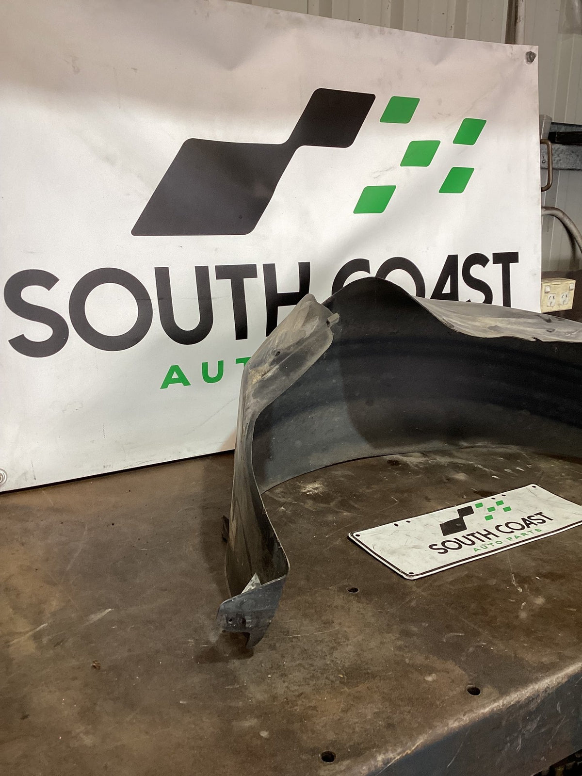 2003 Holden Commodore VY Left Rear Guard Inner Trim 92083929