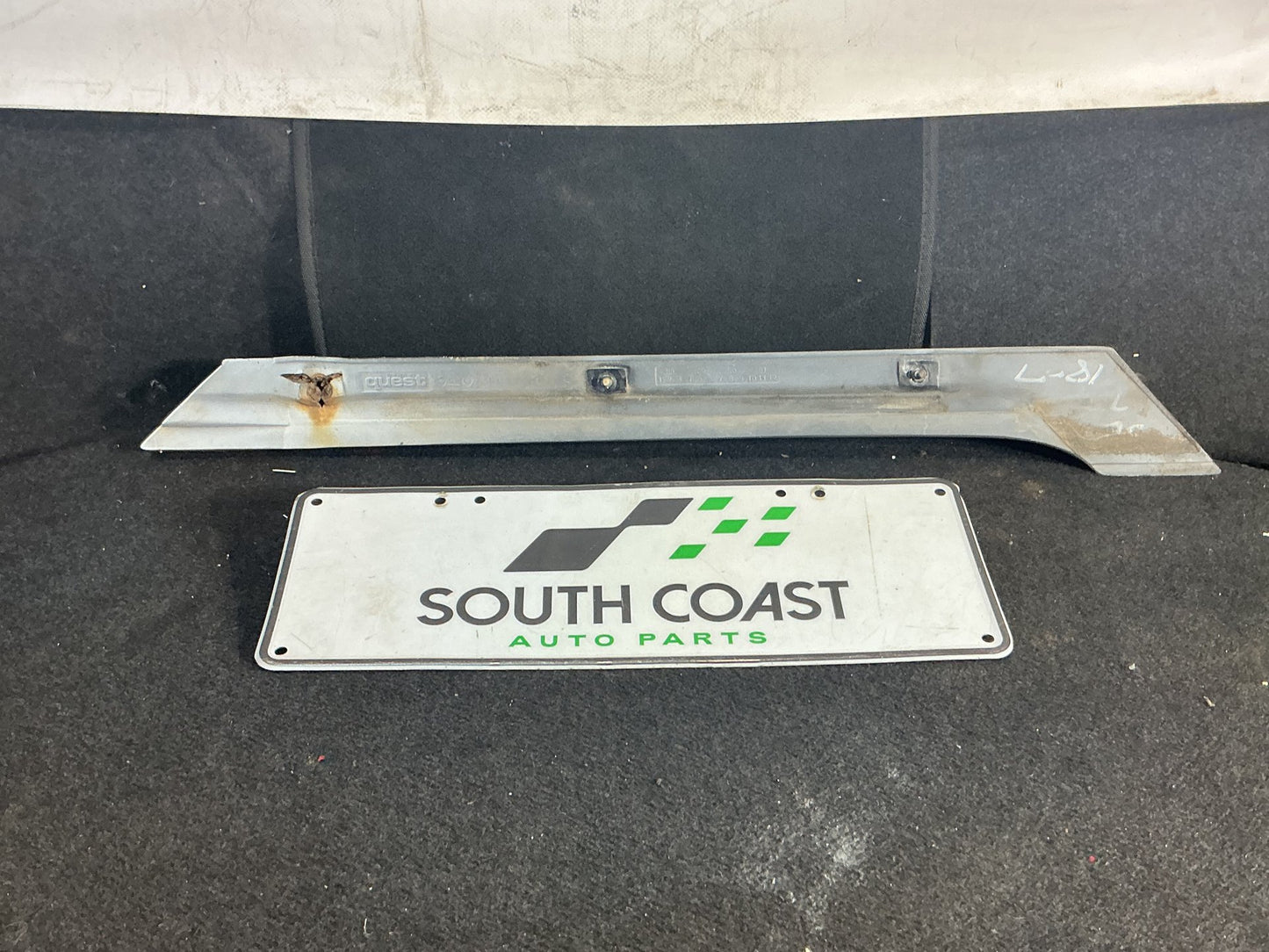 1990 Holden Statesman VQ 6H8VSY19UML459969 Left Rear Wheel Arch Moulding 92040095