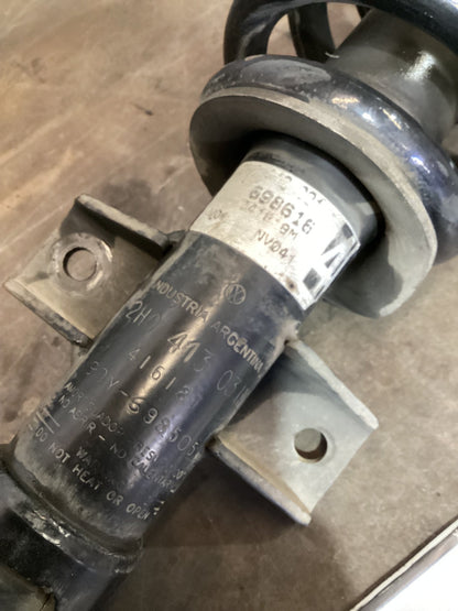 2018 Volkswagen Amarok Left Front Suspension 2HO413031N
