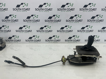 2005 Holden Adventra VZ 6G1ZM84785L518795 Gear Stick/Shifter