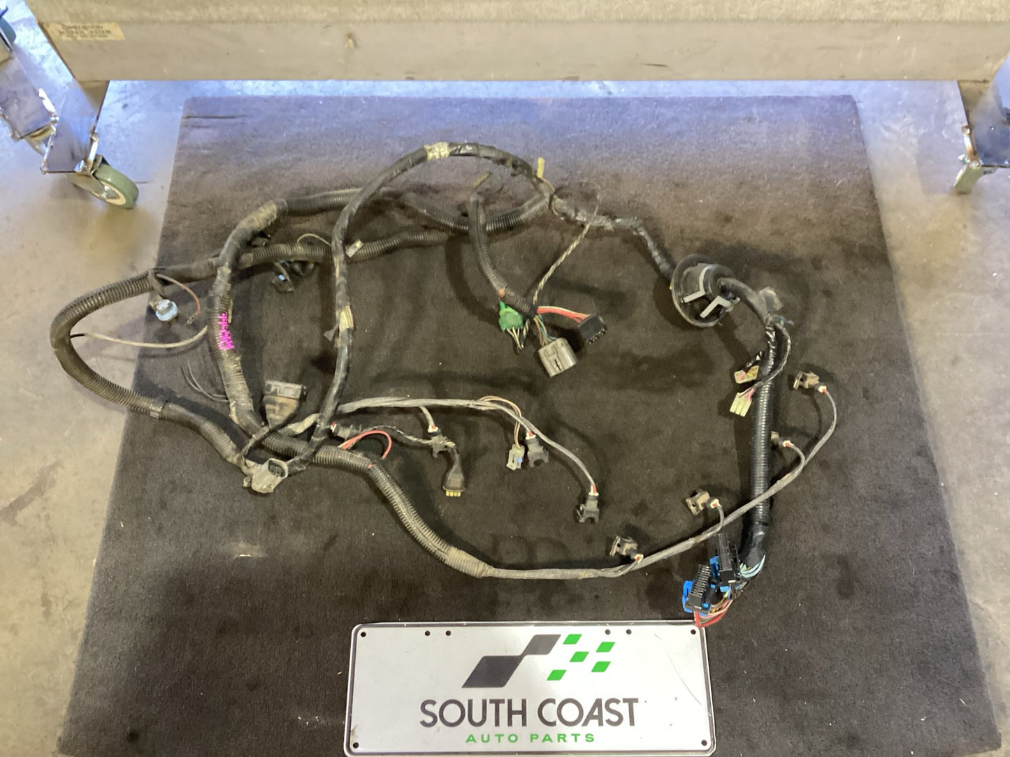 1992 Holden Commodore VP  Engine Wiring Harness 92039231