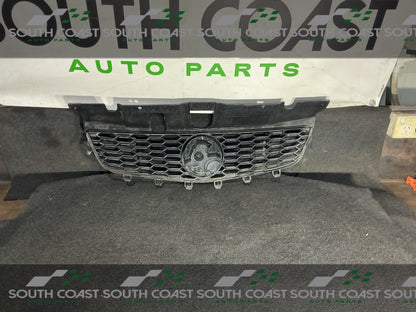 Holden Commodore VE  Upper Grille