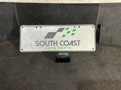 2009 Holden Commodore VE Right Rear Window Switch 92197634