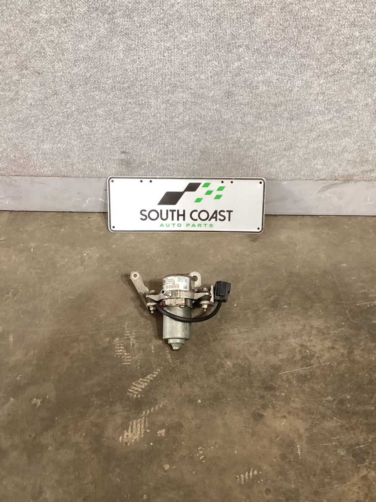 2017 Holden Commodore Brake Vacuum Pump VFLFXVACUUMPUMPPN92227002