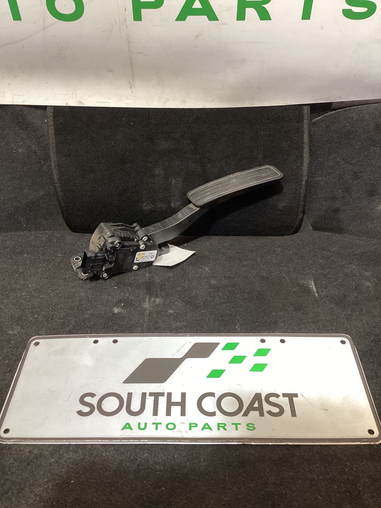 2011 Holden Commodore VE Accelerator Pedal 92238396