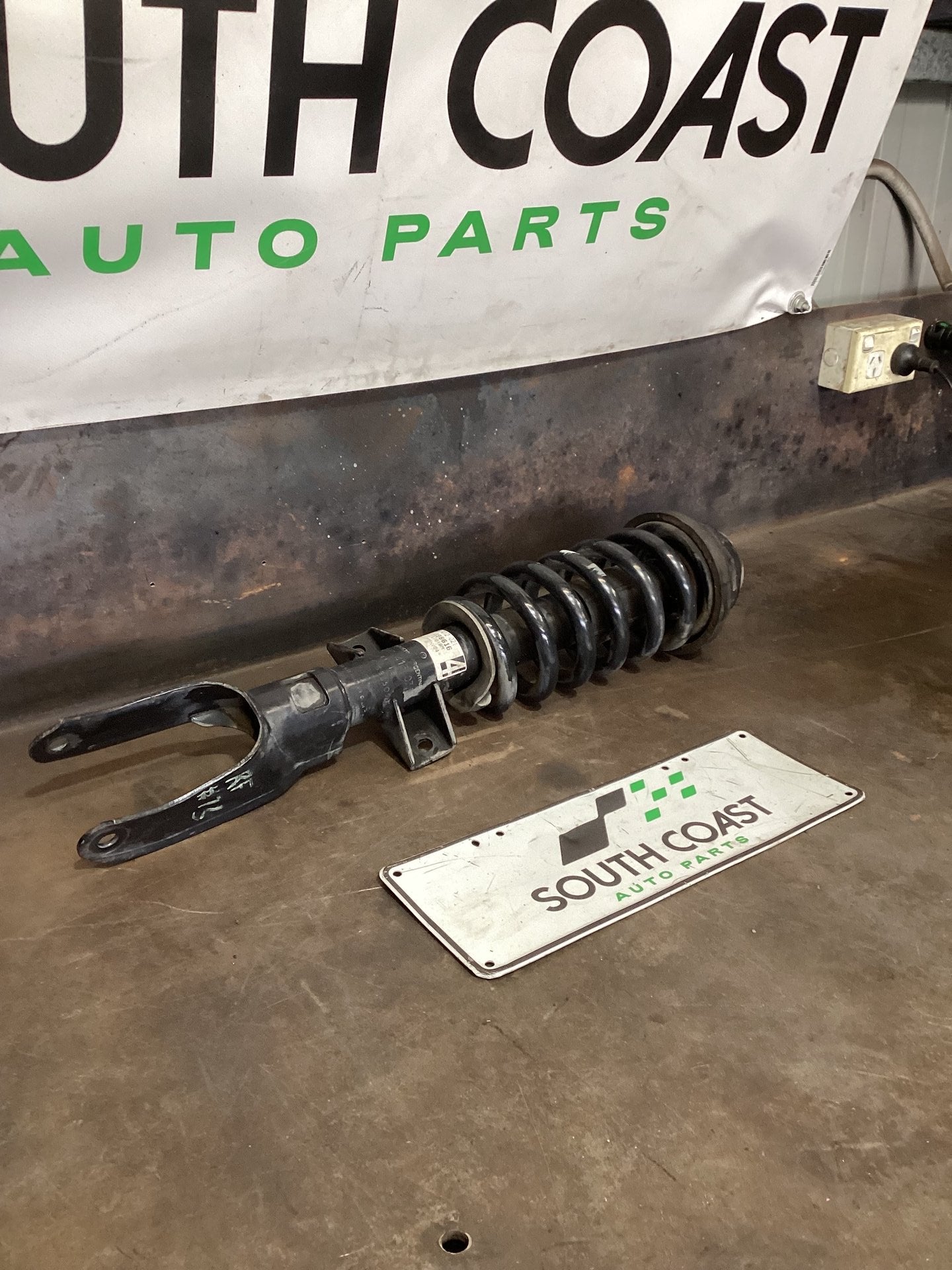 2018 Volkswagen Amarok Right Front Suspension 2H6412021