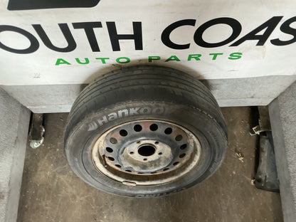 1999 Holden Commodore VT 6H8VTK69HXL423830 Spare Wheel