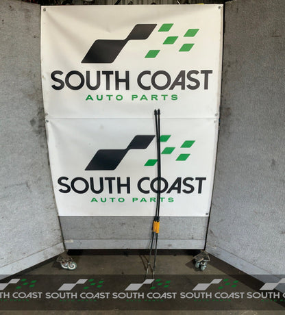 2007 Holden Calais VE 6G1EX55768L940846 Hand Brake Cable Set