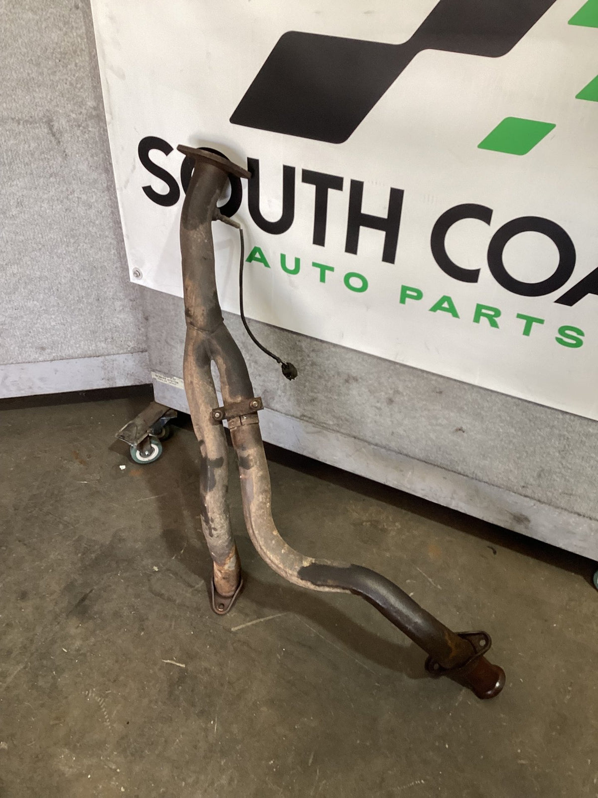 1994 Holden Commodore VR Exhaust Cross Pipe