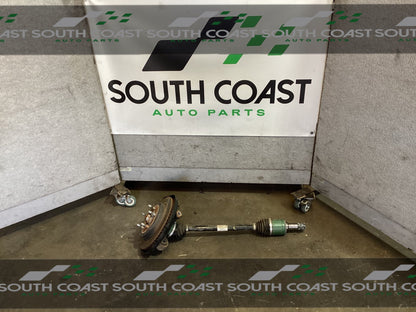 Holden Calais VE 6G1EX55768L940846 Left Rear Hub Assembly 92191888