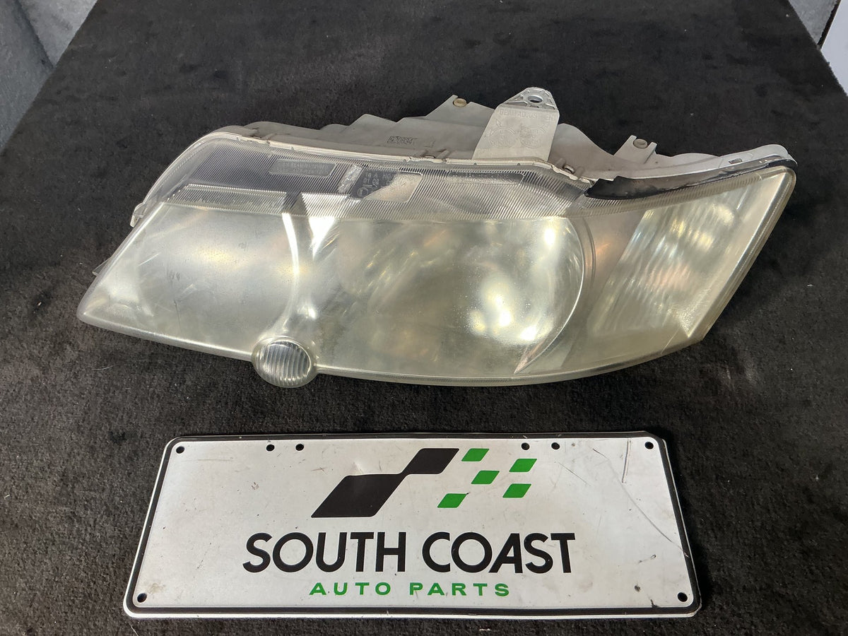 2002-2004 Holden Commodore VY Left Headlight 92083411