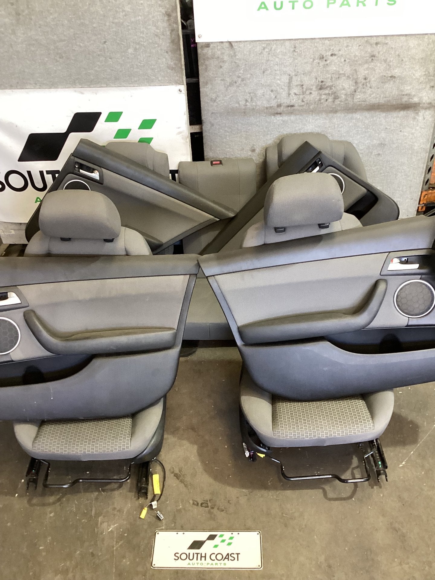 2010 - 2013 Holden Commodore VE 6G1EK5E79BL526529 Complete Interior