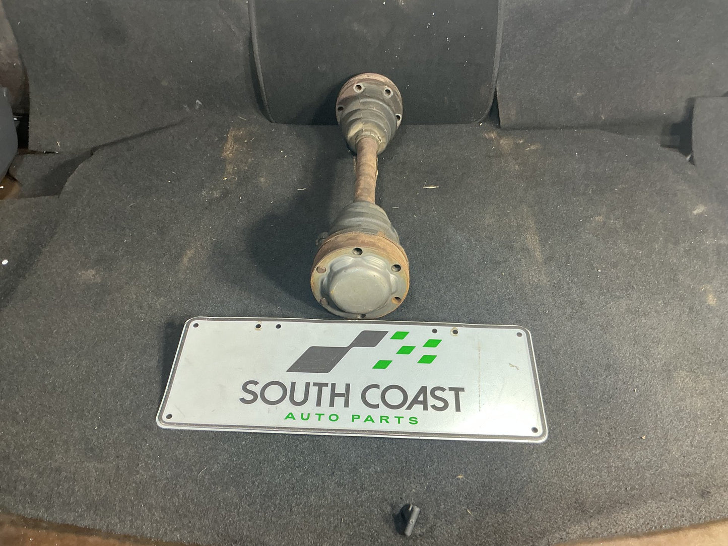 1990 Holden Statesman VQ 6H8VSY19UML459969 Right Rear Drive Shaft and Hub 92035476