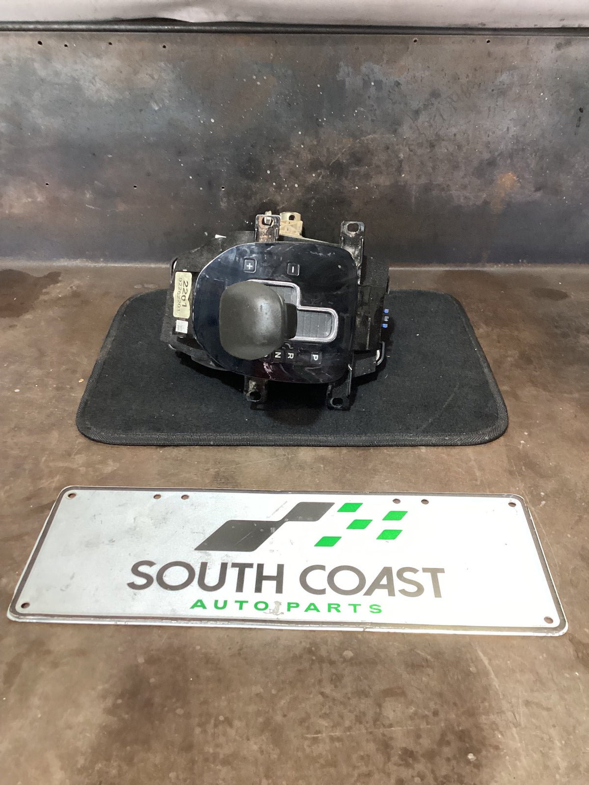 2011 Holden Commodore VE Automatic Shift Lever 92262201
