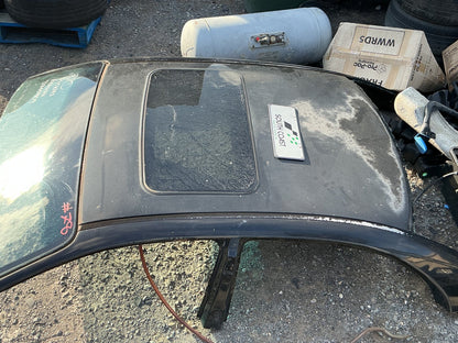 2003 Holden Commodore VY  Rear Sunroof