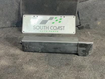 2005 Holden Commodore VZ  Fuse Box Lid 92170681