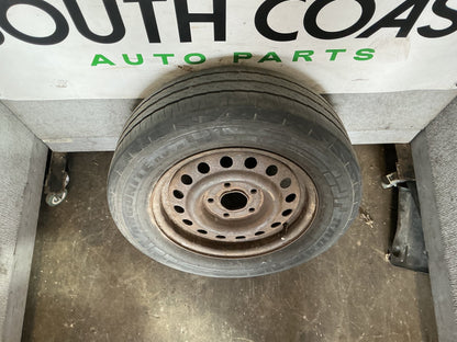1999 Holden Commodore VT 6H8VTK69HXL423830 Spare Wheel