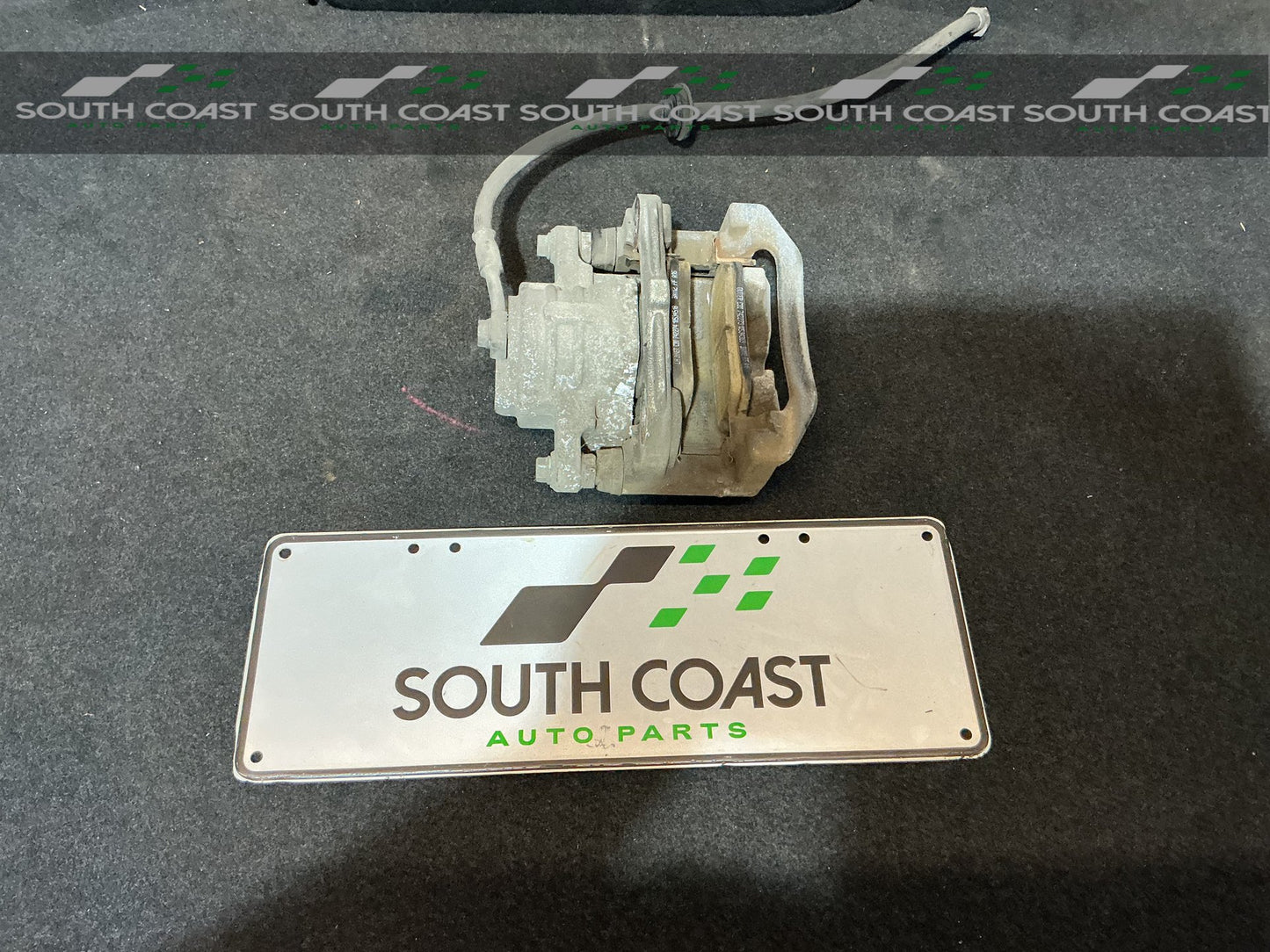 2007 Holden Calais VE 6G1EX55768L940846 Left Front Caliper
