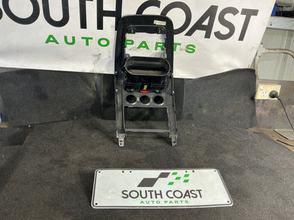 2005 Holden Commodore VZ  Dash Fascia 92084580