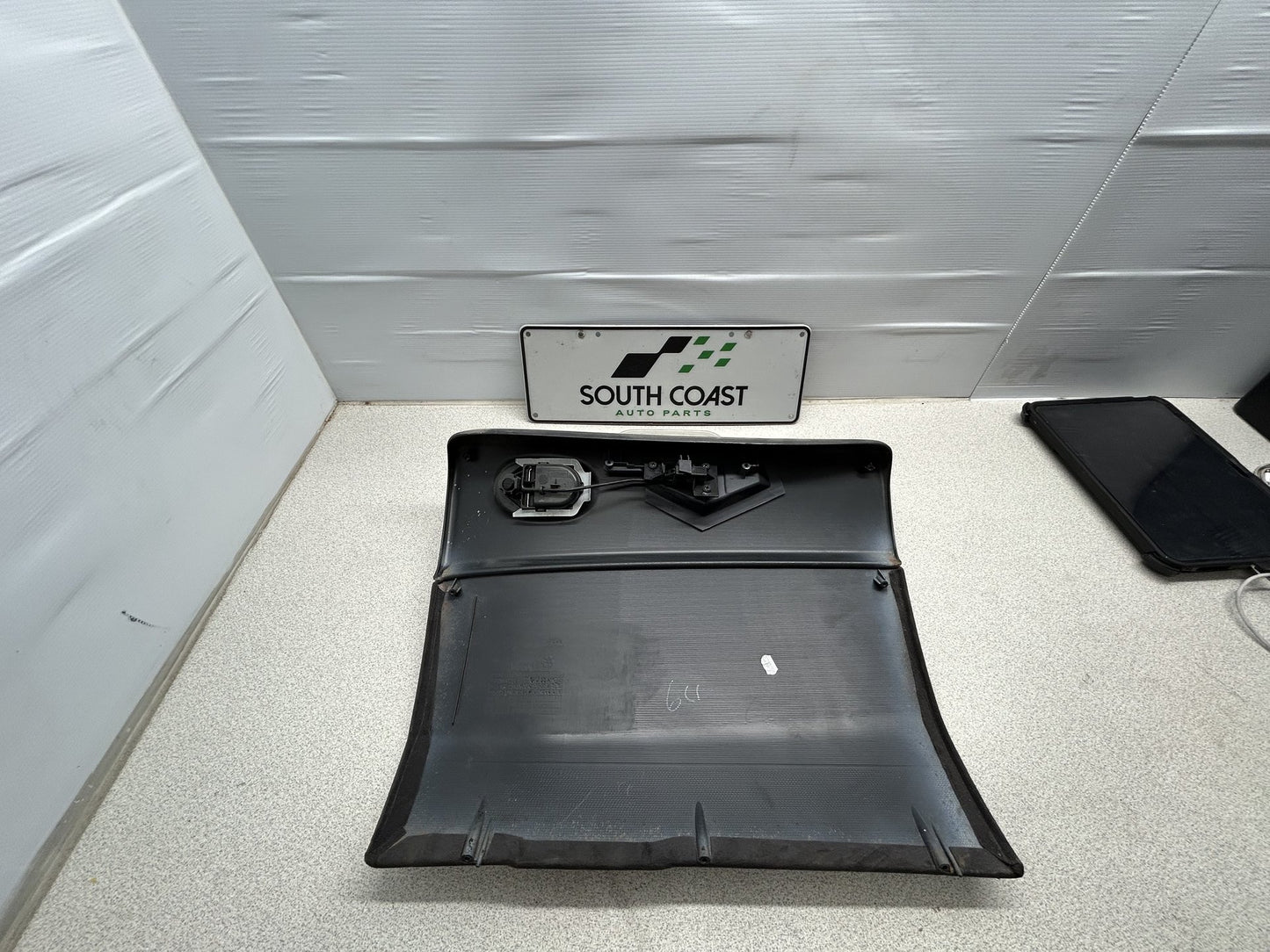 Holden Commodore VT  Glove Box