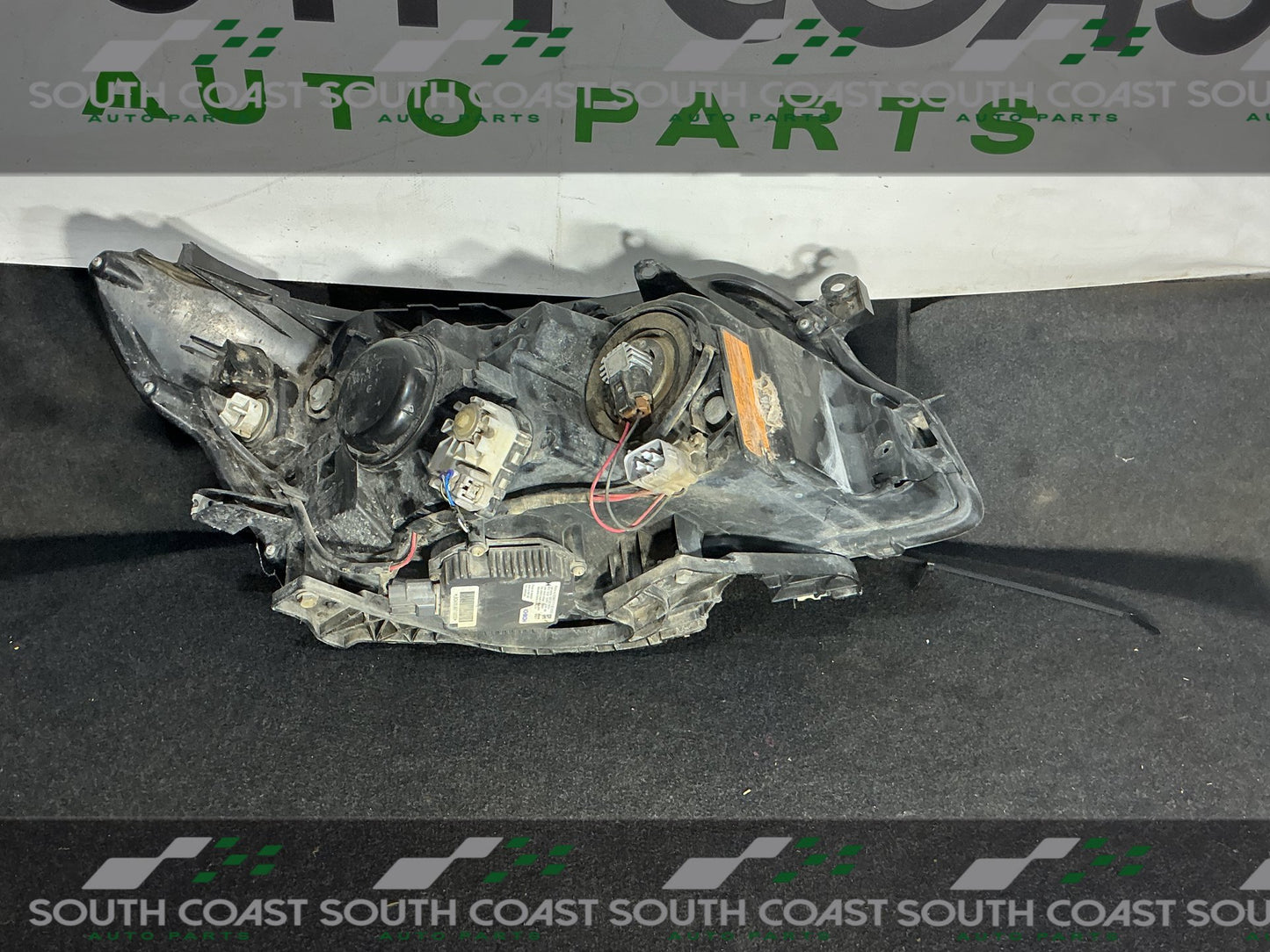Subaru Forester SH  Left Headlight