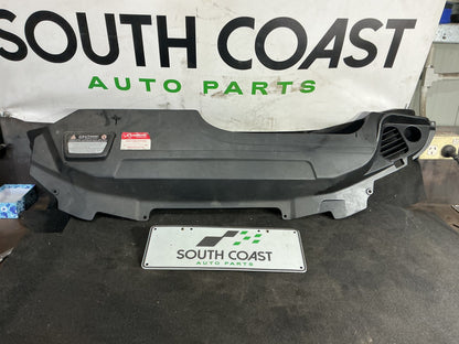 2005 Holden Commodore VZ  Radiator Shroud 92119006