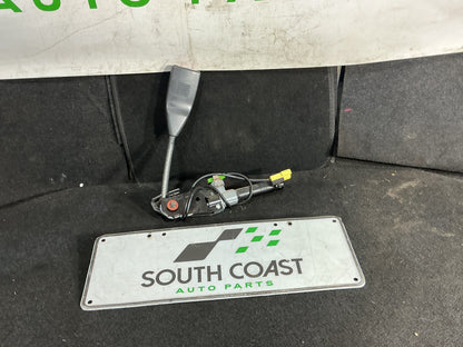 2001 Holden Commodore VX Right Front Seat Belt Pretensioner 92086532