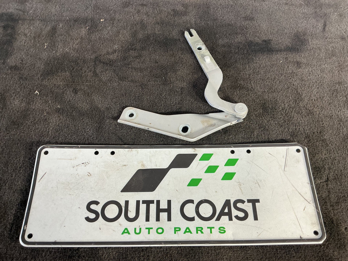 2002-2004 Holden Commodore VY Right Bonnet Hinge
