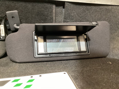 2007 Holden Calais VE 6G1EX55768L940846 Sun Visor Pair