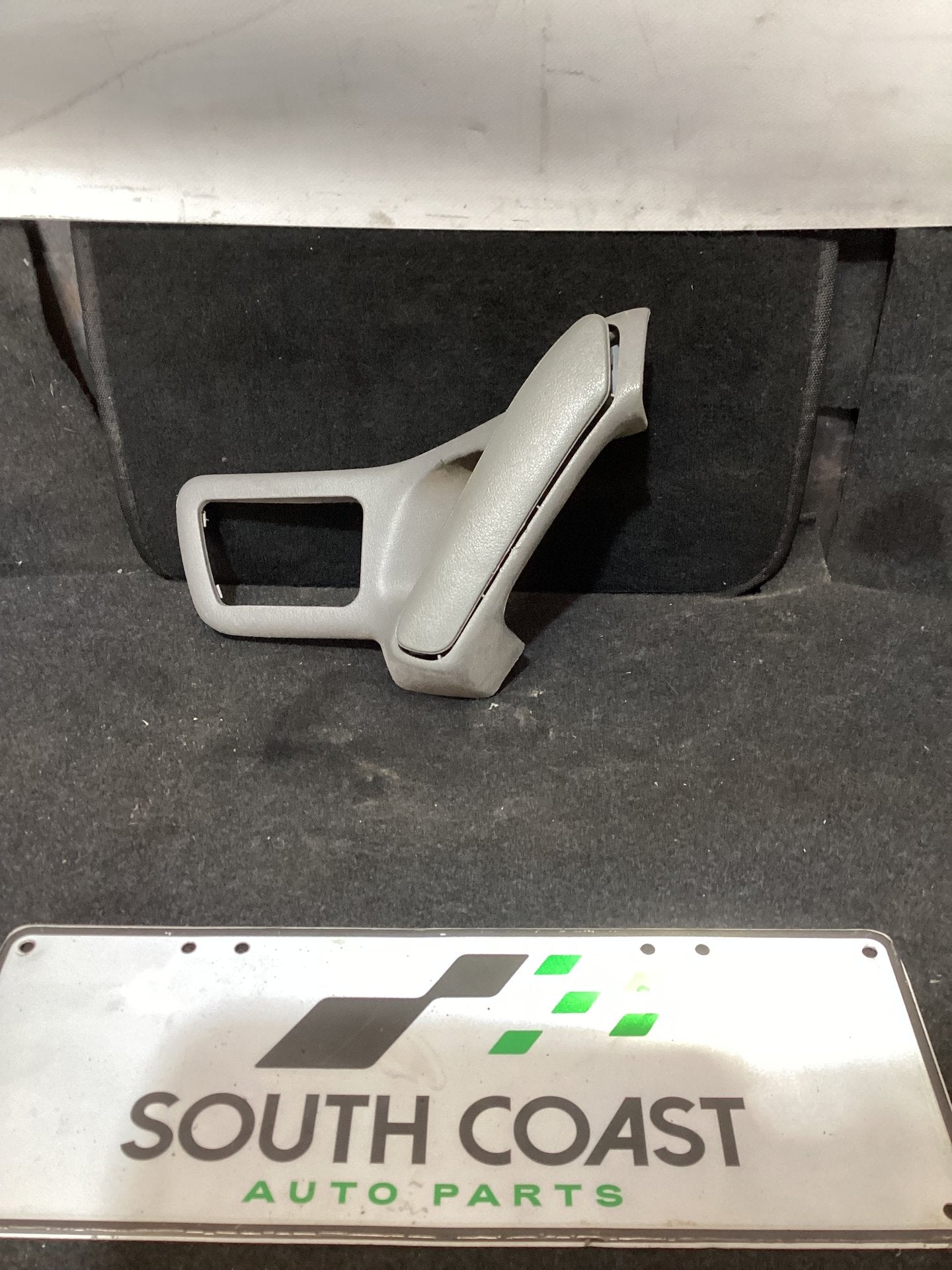 Holden Commodore VR  Left Rear Grab Handle 92028218