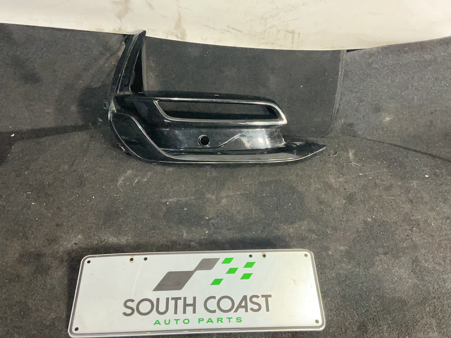 2013 Holden Ute VF  Right Daytime Running Lamp Grille 92286409