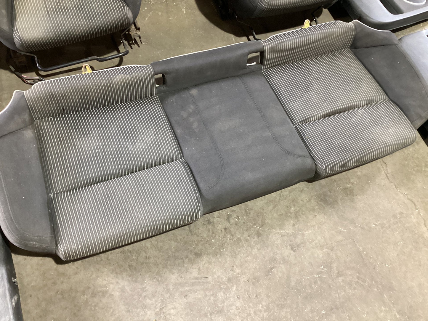 2010 - 2013 Holden Commodore   Complete Interior VES2SV6COMPLETEINTERIORSEATSDOORTRIMS