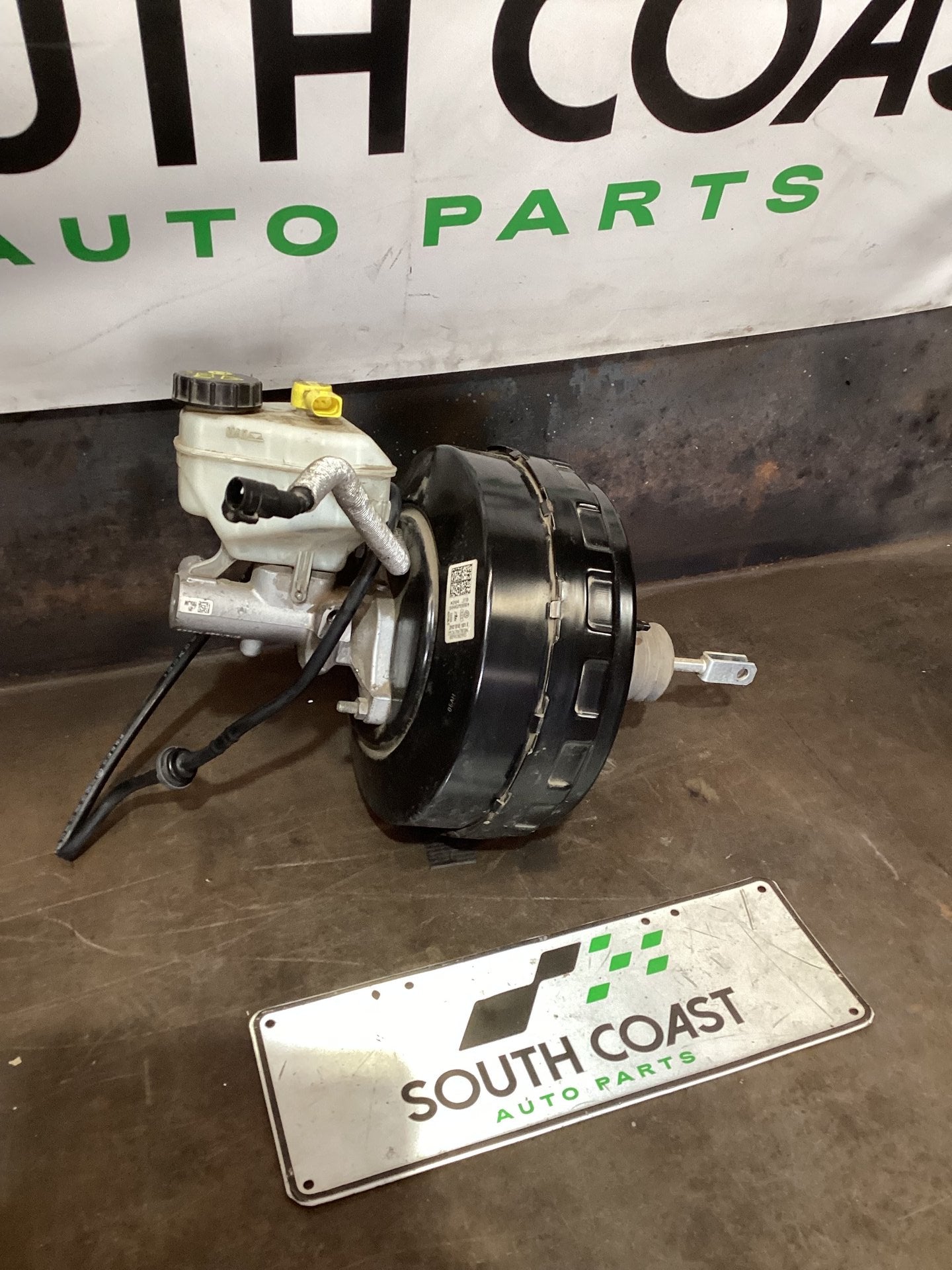2018 Volkswagen Amarok Brake Booster 2H2612101E