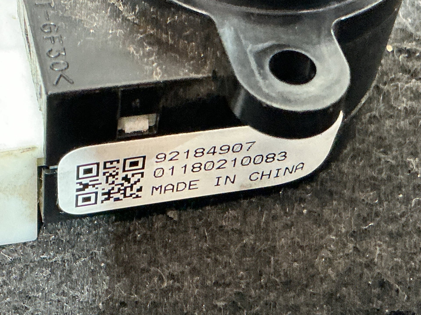 2010 Holden Commodore Ignition Switch 92184907