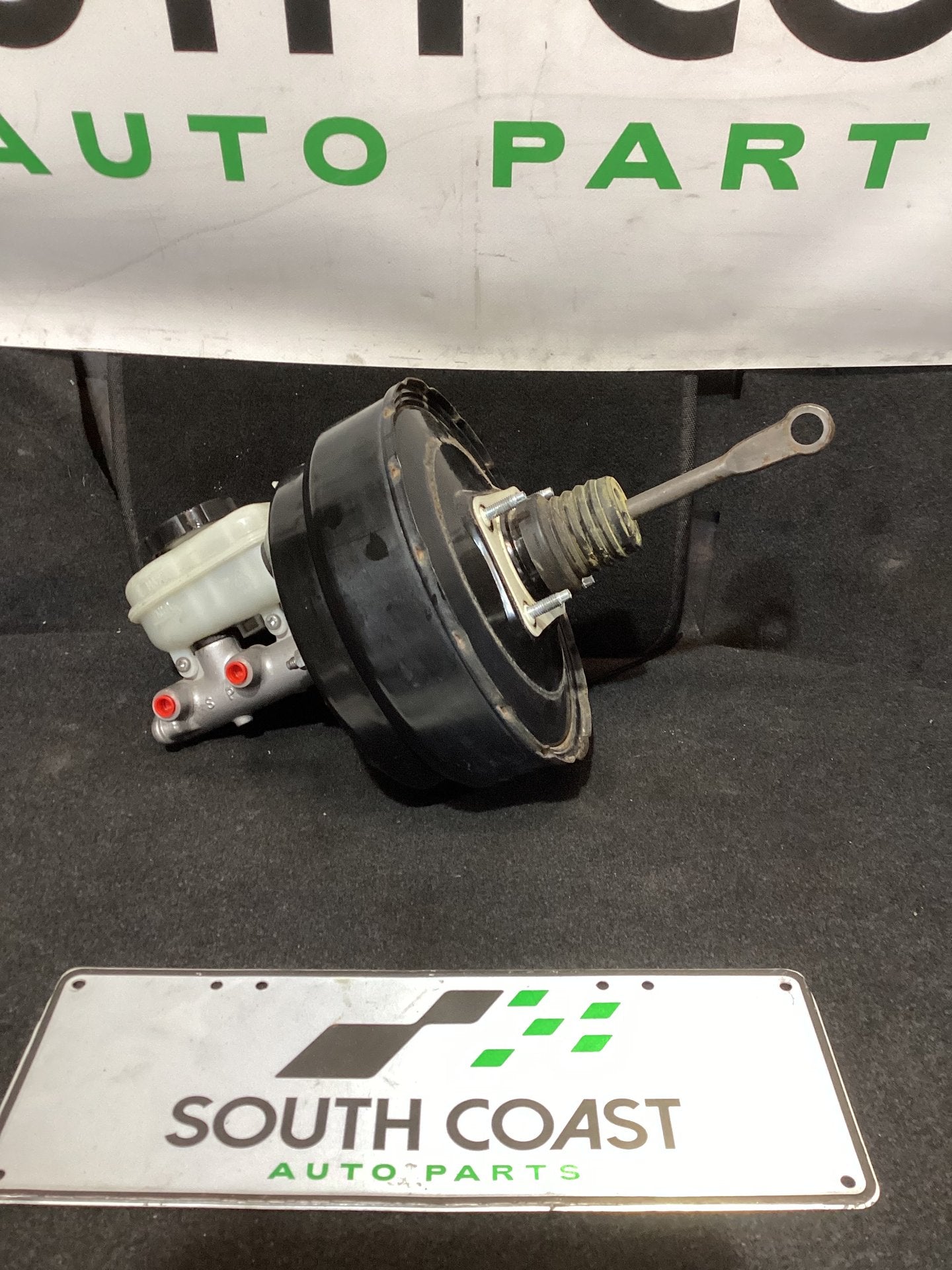 Holden Calais VE 6G1EX55768L940846 Brake Booster