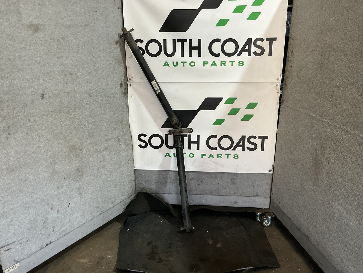 2013 Holden Ute VF  Two-Piece Drive Shaft