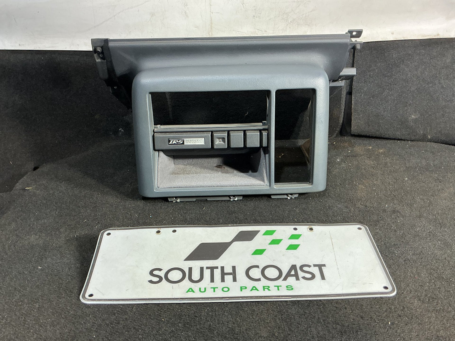 1990 Holden Statesman VQ 6H8VSY19UML459969 Dash Fascia 92032218