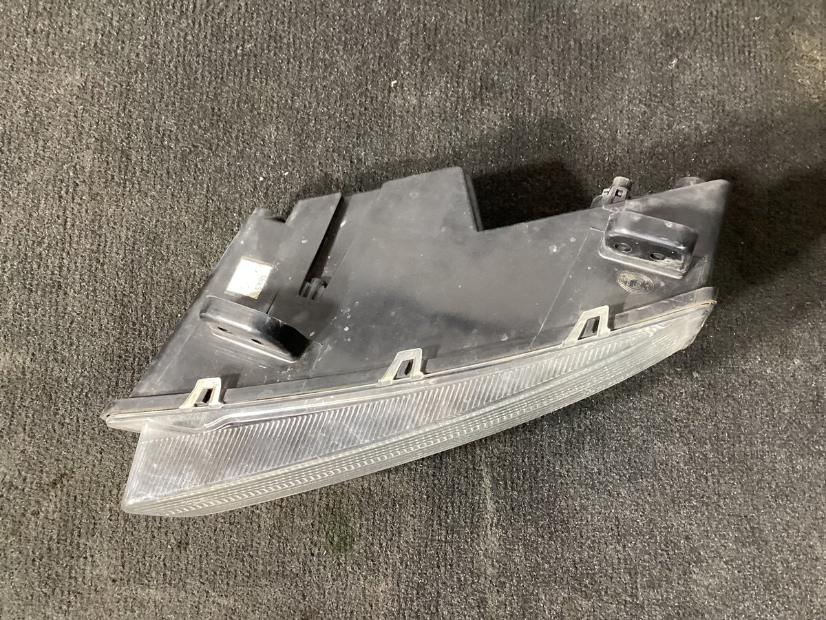 2017 Holden Commodore VF Right Daytime Driver Light 92278833
