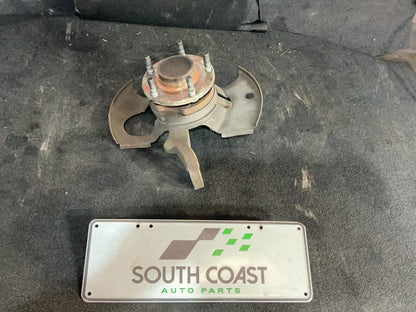 2005 Holden Commodore VZ  Left Front Hub Assembly