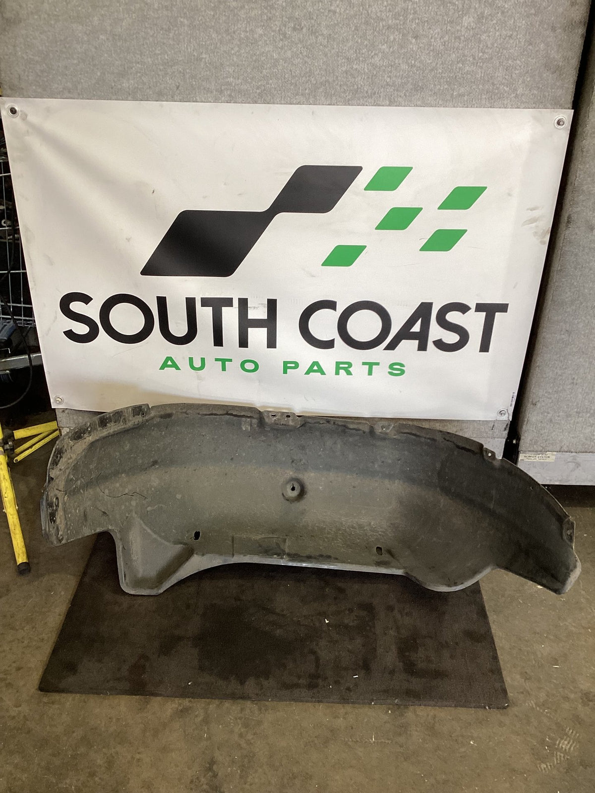 2018 Volkswagen Amarok Right Rear Guard Inner Trim