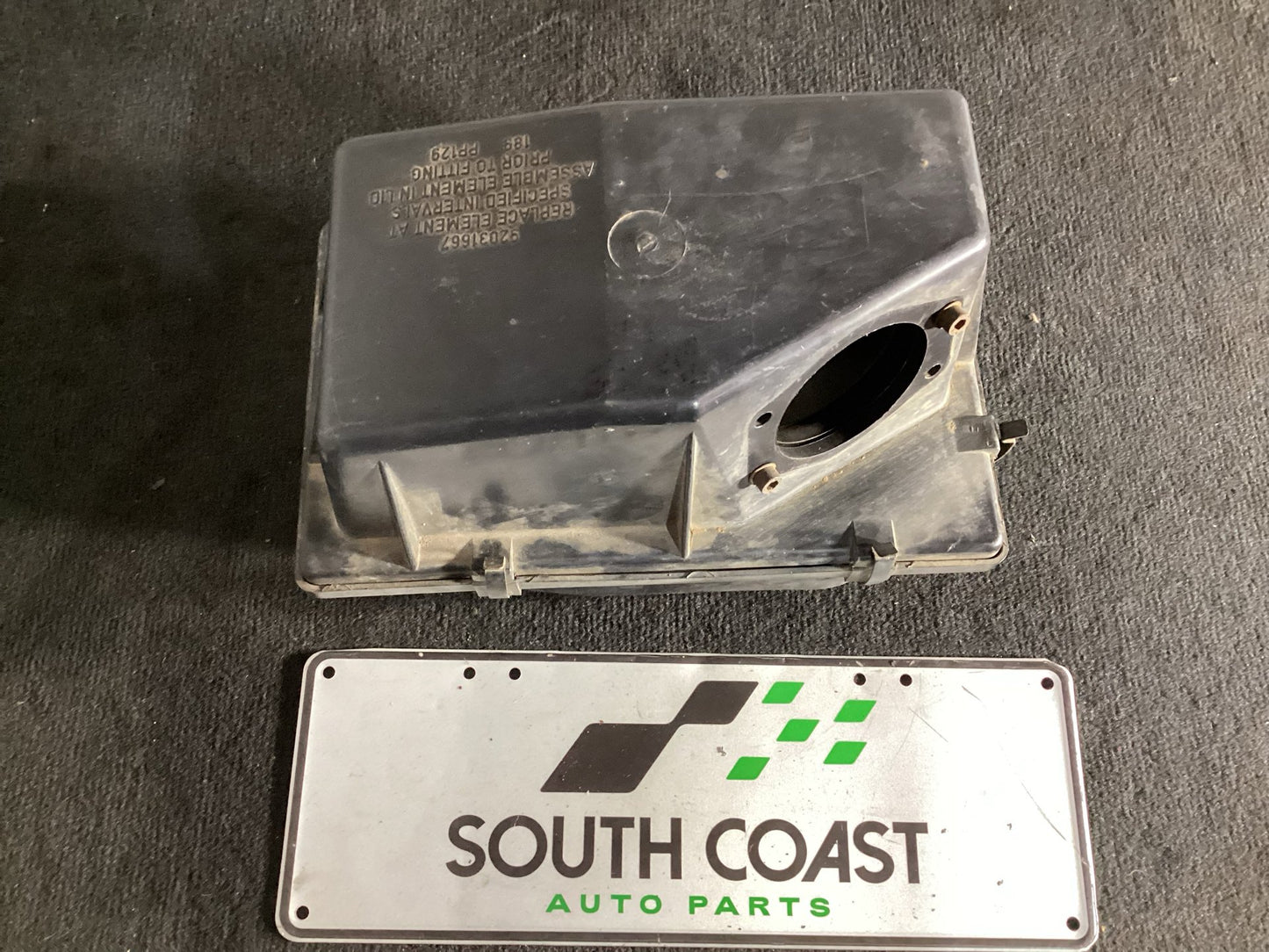 1992 Holden Commodore VP  Air Filter Box 92025272