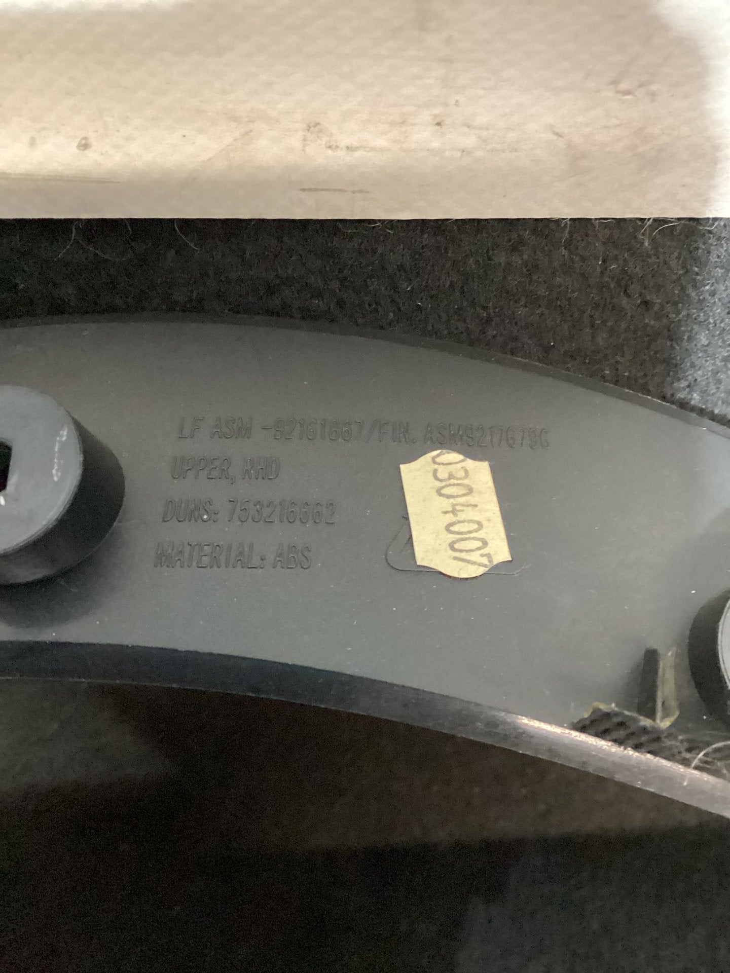 Holden Calais VE 6G1EX55768L940846 Instrument Cluster Fascia 92161867