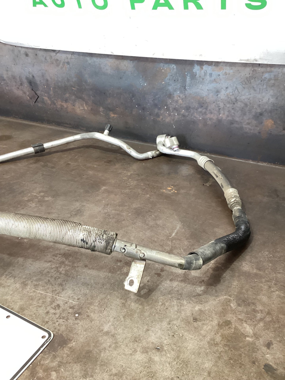 2018 Volkswagen Amarok A/C Pipe