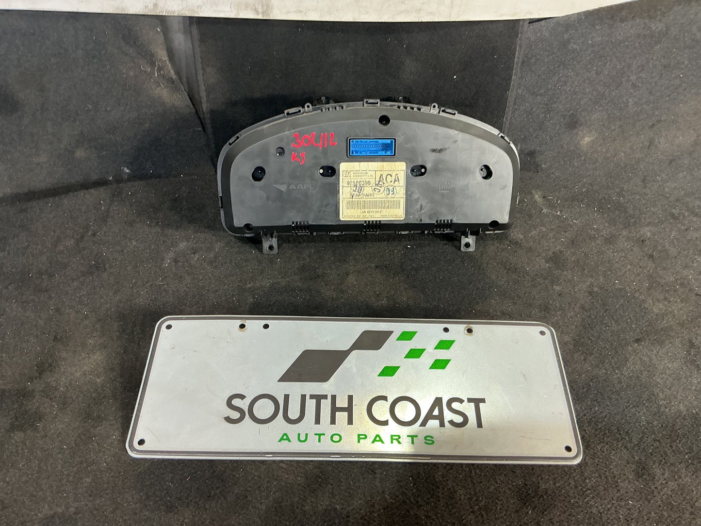 2005 Holden Commodore VZ  Instrument Cluster
