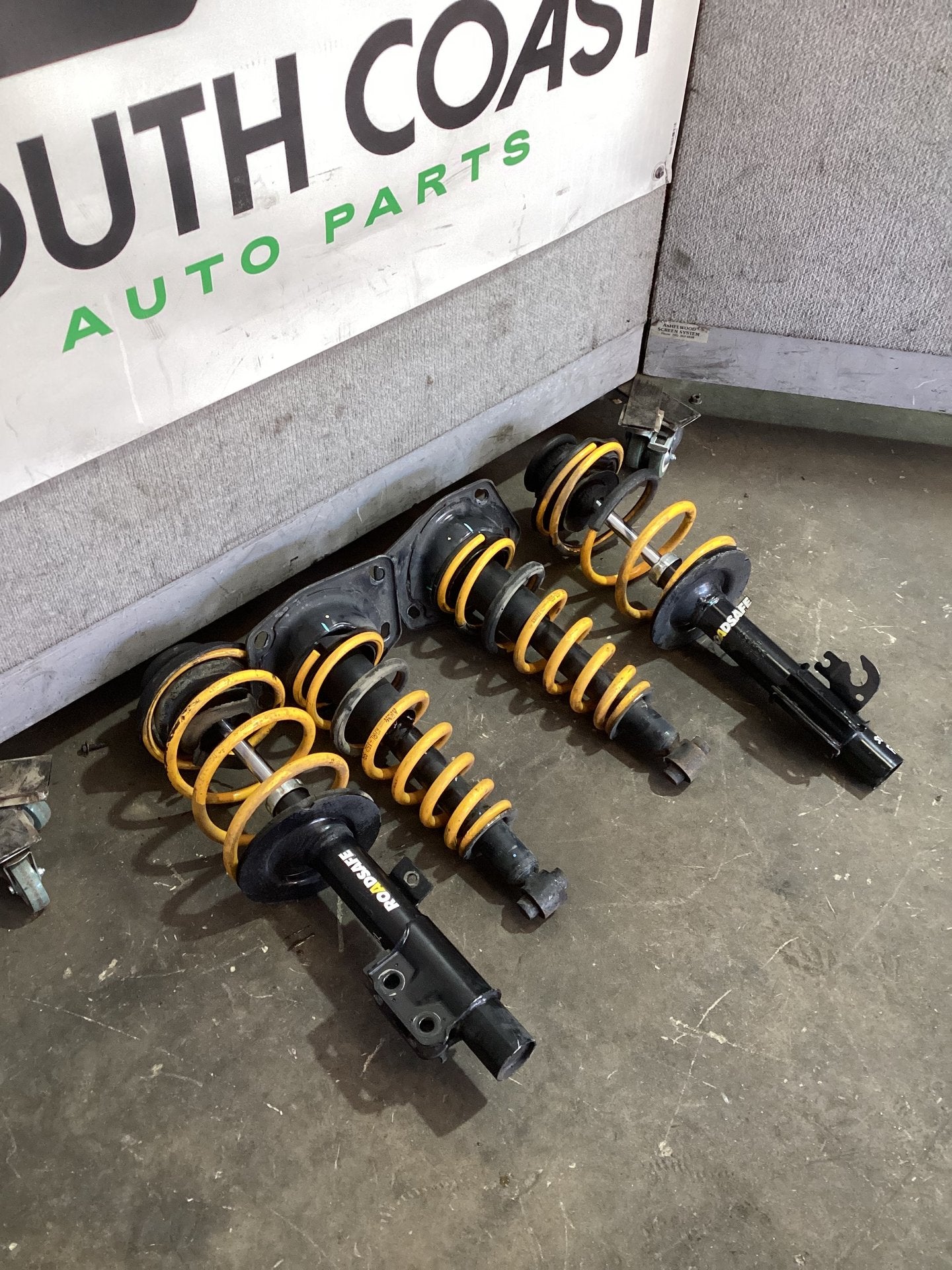 2011 Holden Commodore VE Strut Set