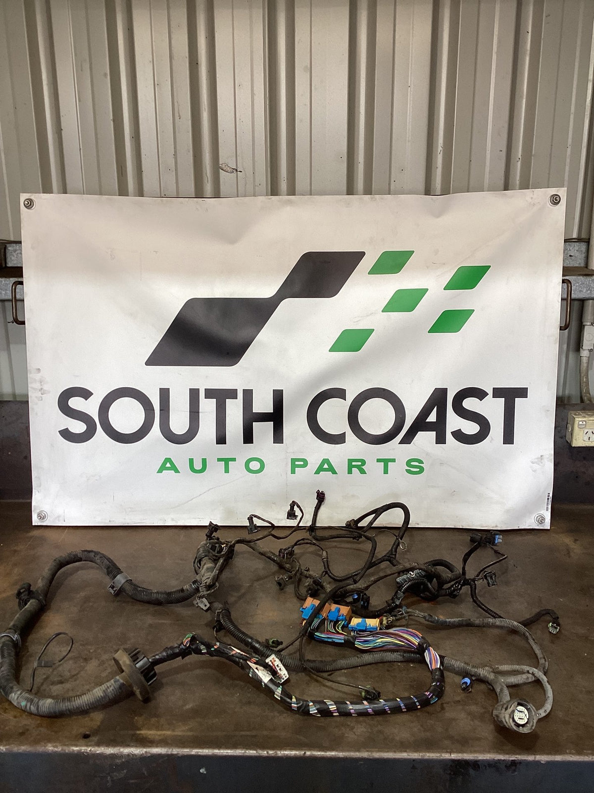 2003 Holden Commodore VY Engine Wiring Harness 92104414
