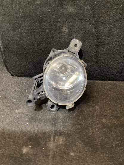 2011 Holden Commodore VE Right Fog Light 662588537