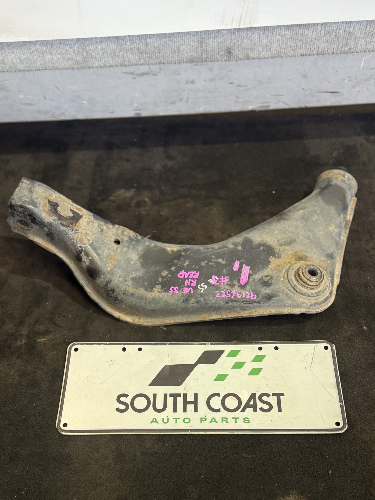 2006 - 2010 Holden Commodore VE  Right Rear Upper Control Arm 92196522