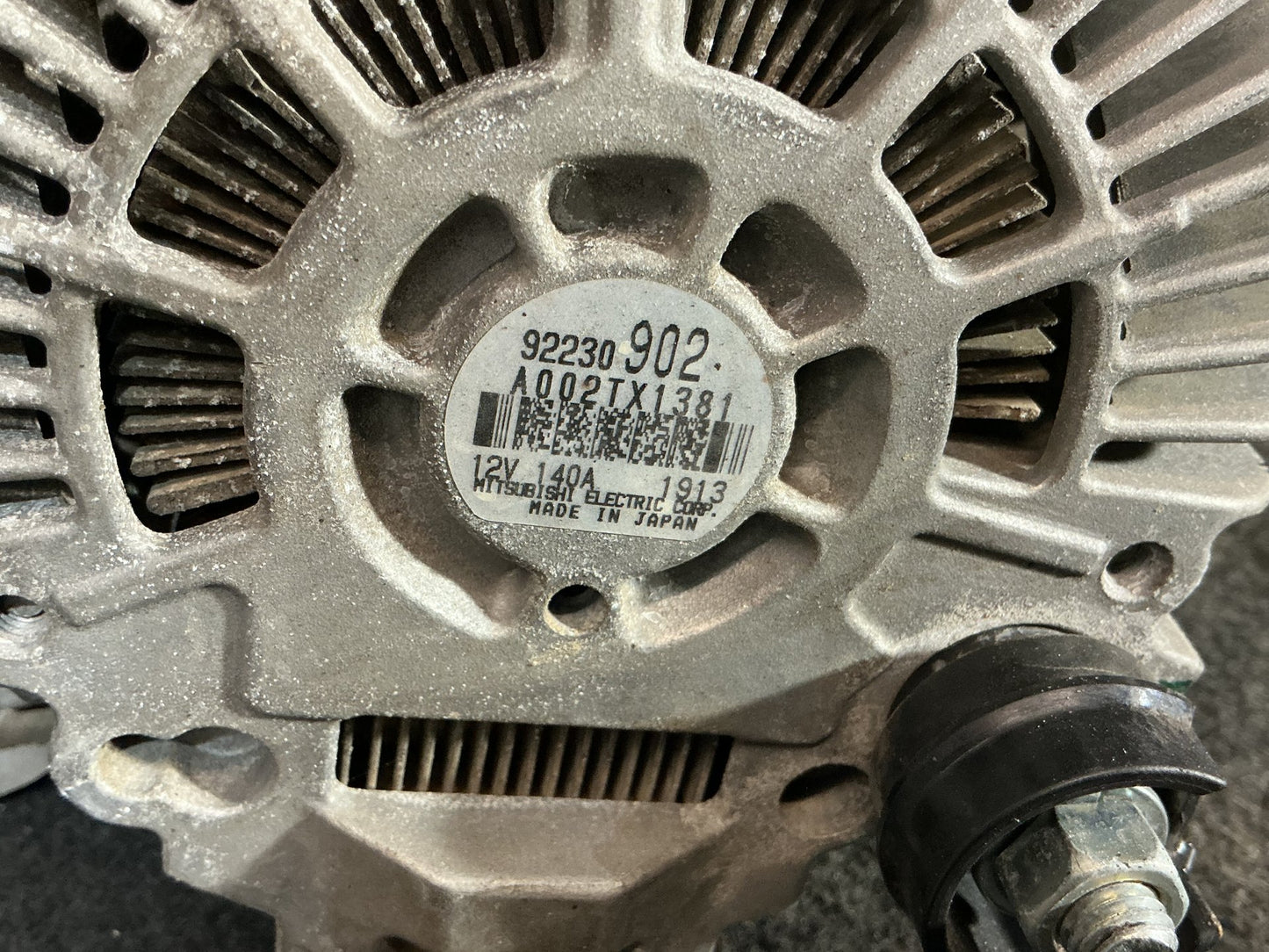 2009 Holden Calais VE  Alternator 92230902